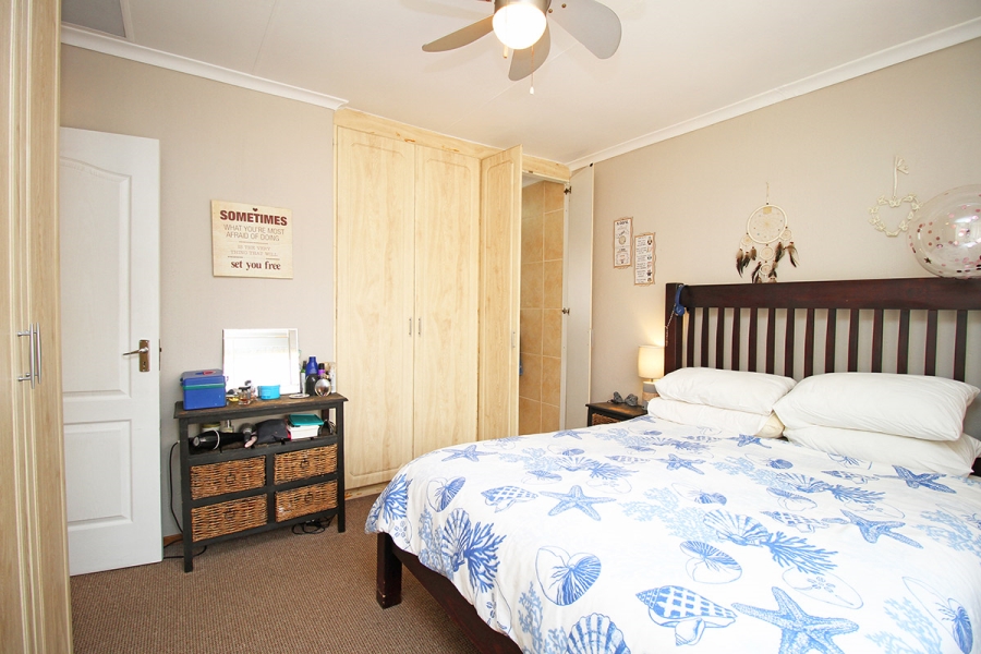 3 Bedroom Property for Sale in Isandovale Gauteng