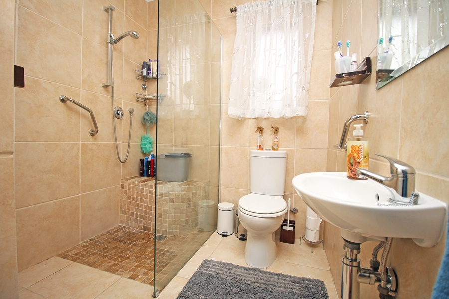 3 Bedroom Property for Sale in Isandovale Gauteng