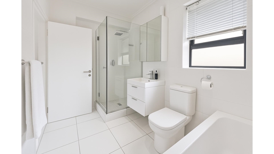 1 Bedroom Property for Sale in Lonehill Gauteng