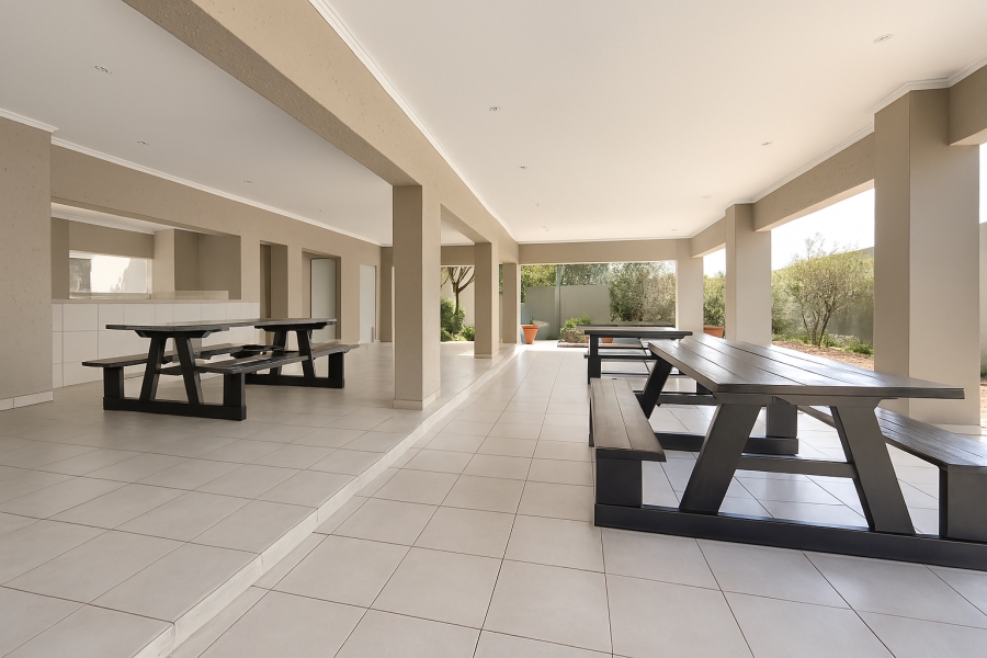 1 Bedroom Property for Sale in Lonehill Gauteng