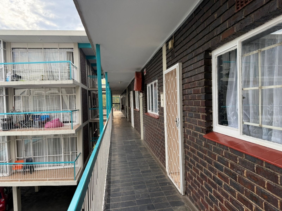 2 Bedroom Property for Sale in Florida Gauteng