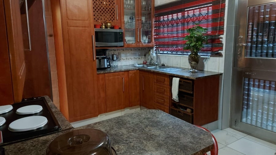 3 Bedroom Property for Sale in Daveyton Gauteng