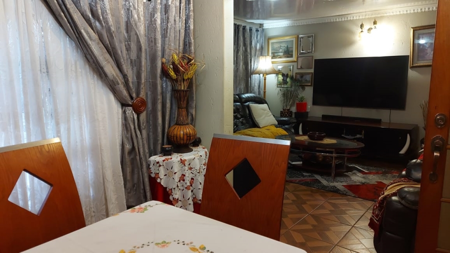 3 Bedroom Property for Sale in Daveyton Gauteng