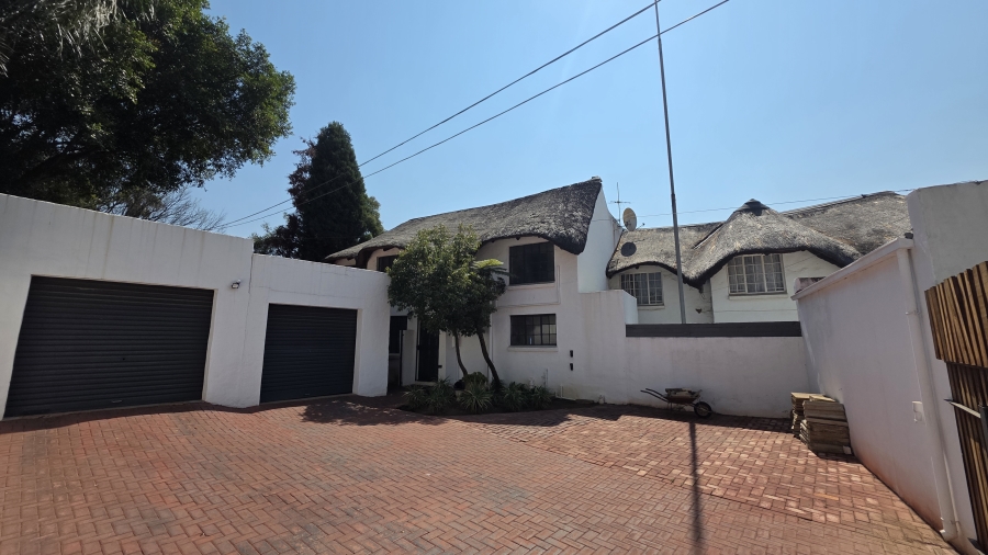 3 Bedroom Property for Sale in Garsfontein Gauteng
