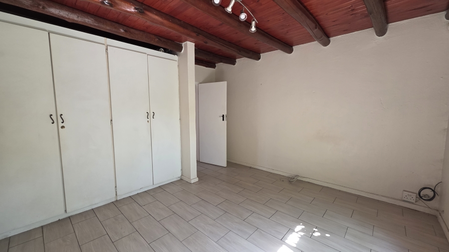 3 Bedroom Property for Sale in Garsfontein Gauteng
