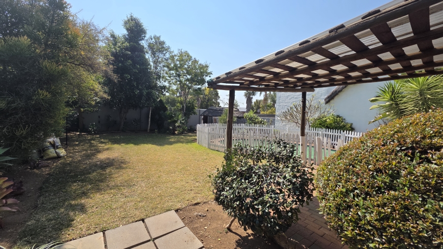 3 Bedroom Property for Sale in Garsfontein Gauteng