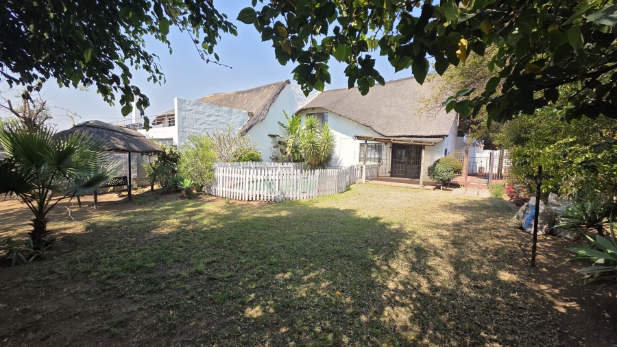 3 Bedroom Property for Sale in Garsfontein Gauteng