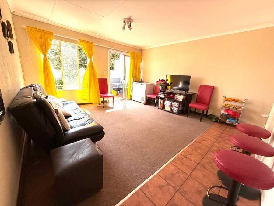 2 Bedroom Property for Sale in Radiokop Gauteng