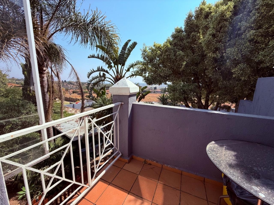 2 Bedroom Property for Sale in Radiokop Gauteng