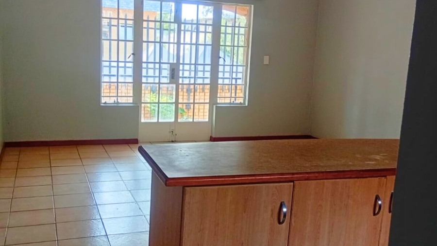 To Let 2 Bedroom Property for Rent in Ferndale Gauteng