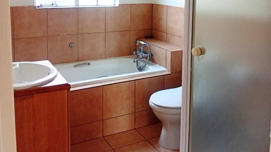 To Let 2 Bedroom Property for Rent in Ferndale Gauteng