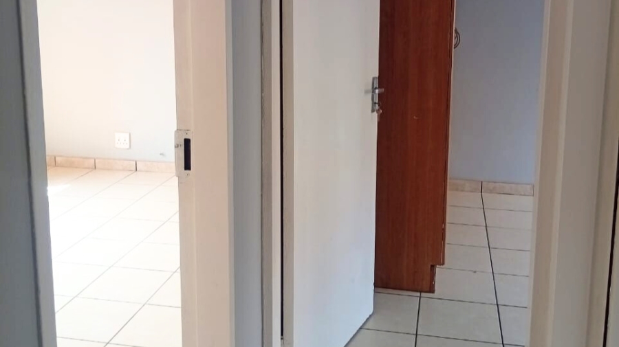 To Let 2 Bedroom Property for Rent in Ferndale Gauteng