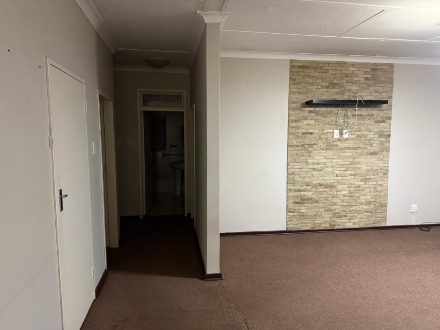 To Let 3 Bedroom Property for Rent in Randgate Gauteng