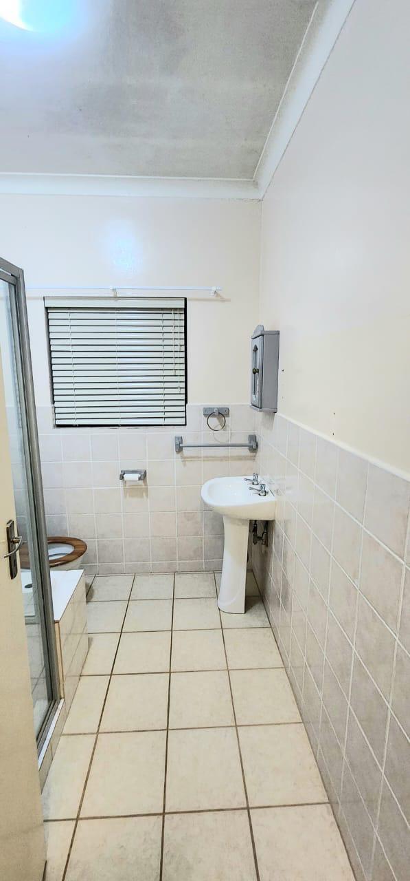 To Let 3 Bedroom Property for Rent in Randgate Gauteng