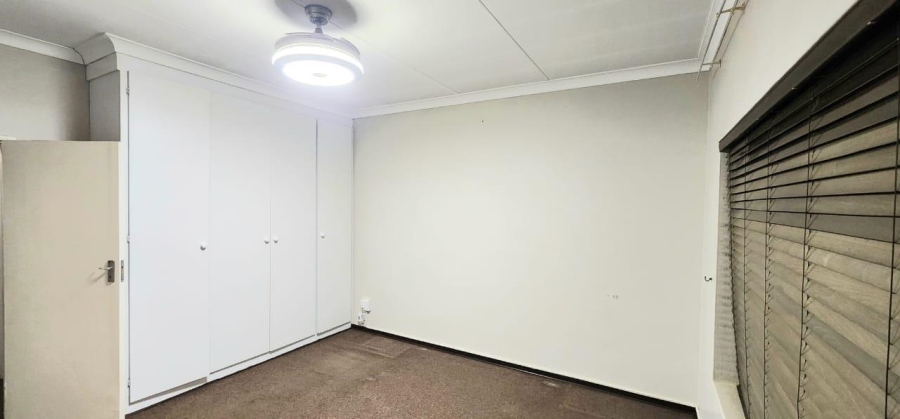 To Let 3 Bedroom Property for Rent in Randgate Gauteng