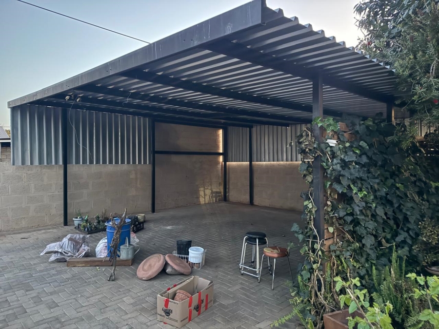 To Let 3 Bedroom Property for Rent in Randgate Gauteng
