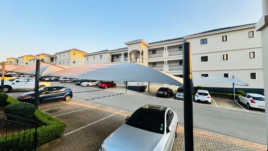 To Let 2 Bedroom Property for Rent in Fourways Gauteng