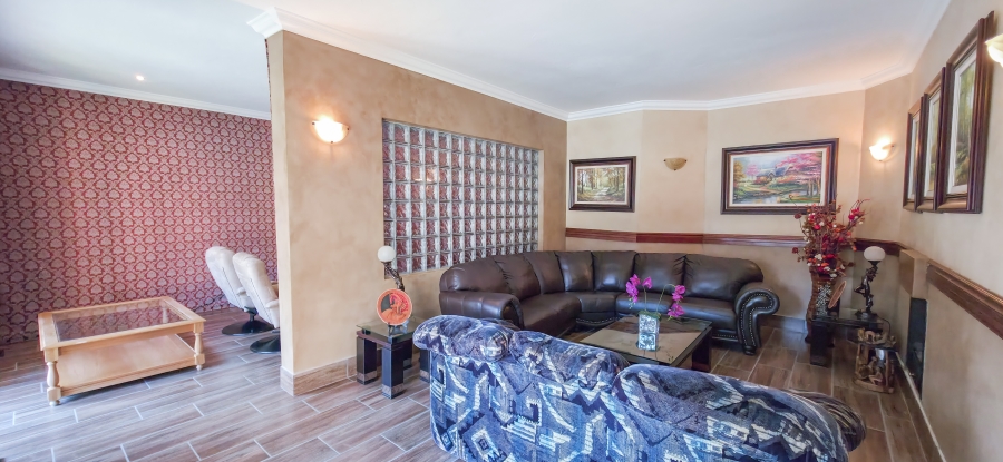 4 Bedroom Property for Sale in Moreleta Park Gauteng
