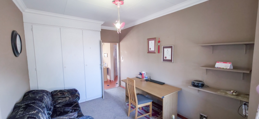 4 Bedroom Property for Sale in Moreleta Park Gauteng