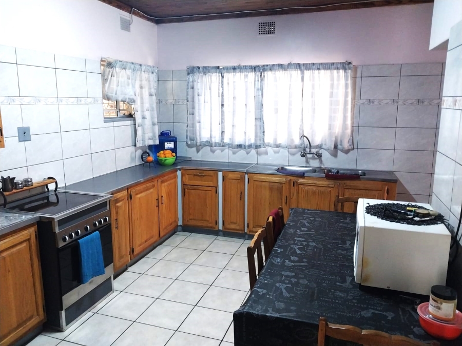 4 Bedroom Property for Sale in Pretoria Gardens Gauteng