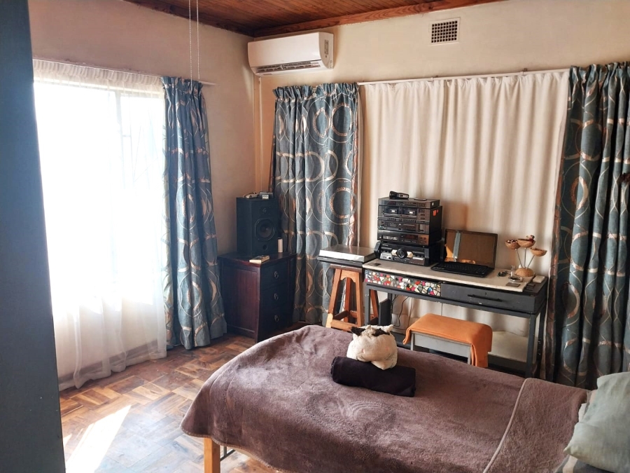 4 Bedroom Property for Sale in Pretoria Gardens Gauteng
