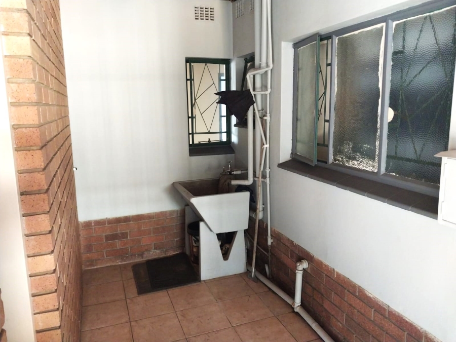 4 Bedroom Property for Sale in Pretoria Gardens Gauteng