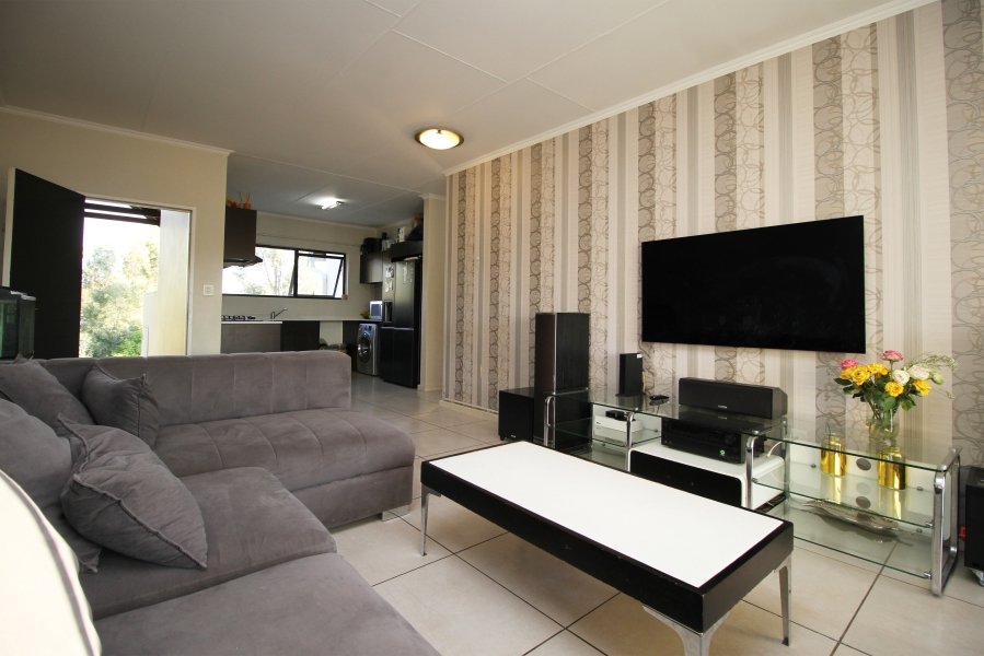 2 Bedroom Property for Sale in Kyalami Hills Gauteng
