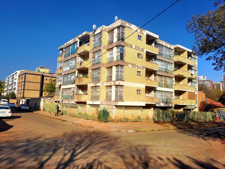 2 Bedroom Property for Sale in Berea Gauteng
