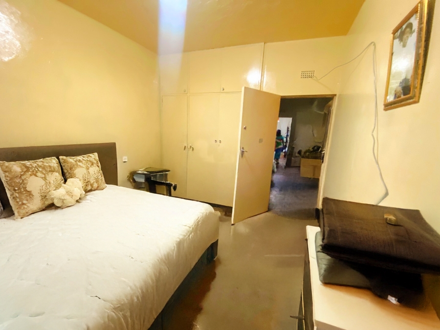 2 Bedroom Property for Sale in Berea Gauteng