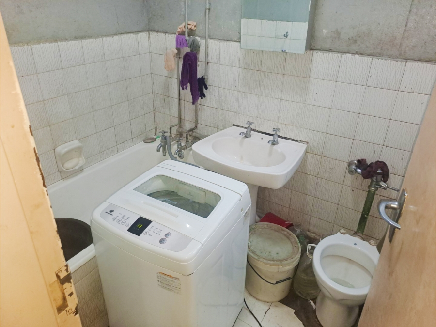 2 Bedroom Property for Sale in Berea Gauteng