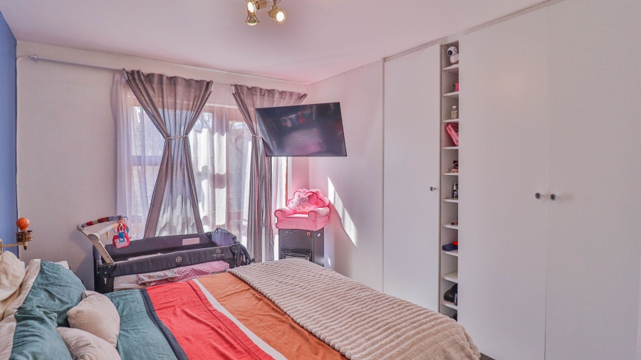 2 Bedroom Property for Sale in Epsom Downs Gauteng
