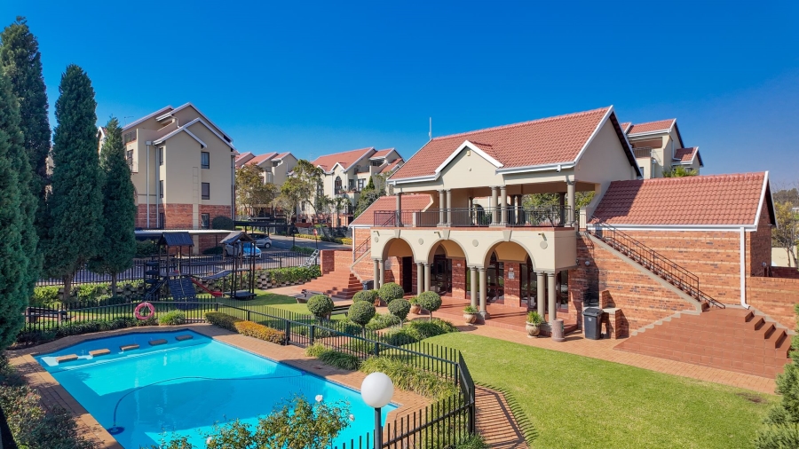 2 Bedroom Property for Sale in Epsom Downs Gauteng