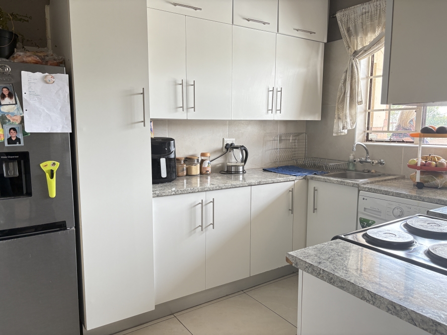 2 Bedroom Property for Sale in Florida Gauteng