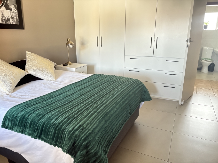 2 Bedroom Property for Sale in Florida Gauteng