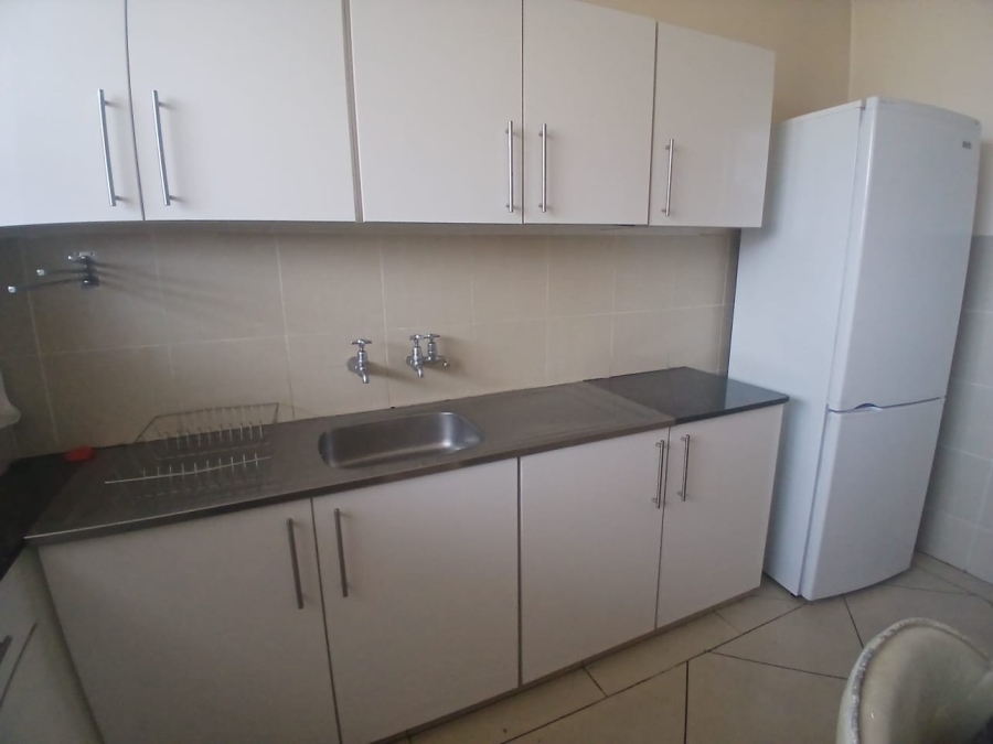 To Let 1 Bedroom Property for Rent in Parktown Gauteng