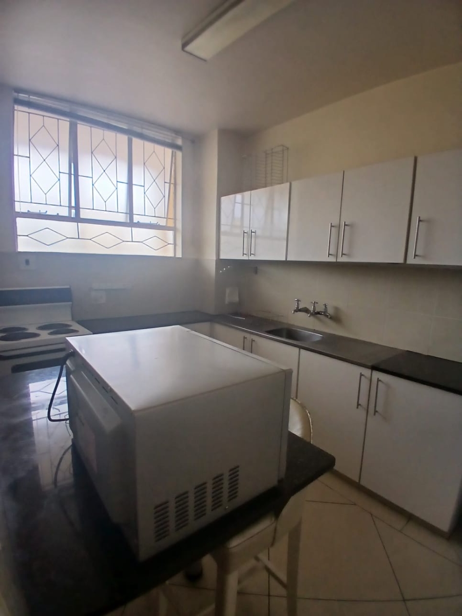 To Let 1 Bedroom Property for Rent in Parktown Gauteng