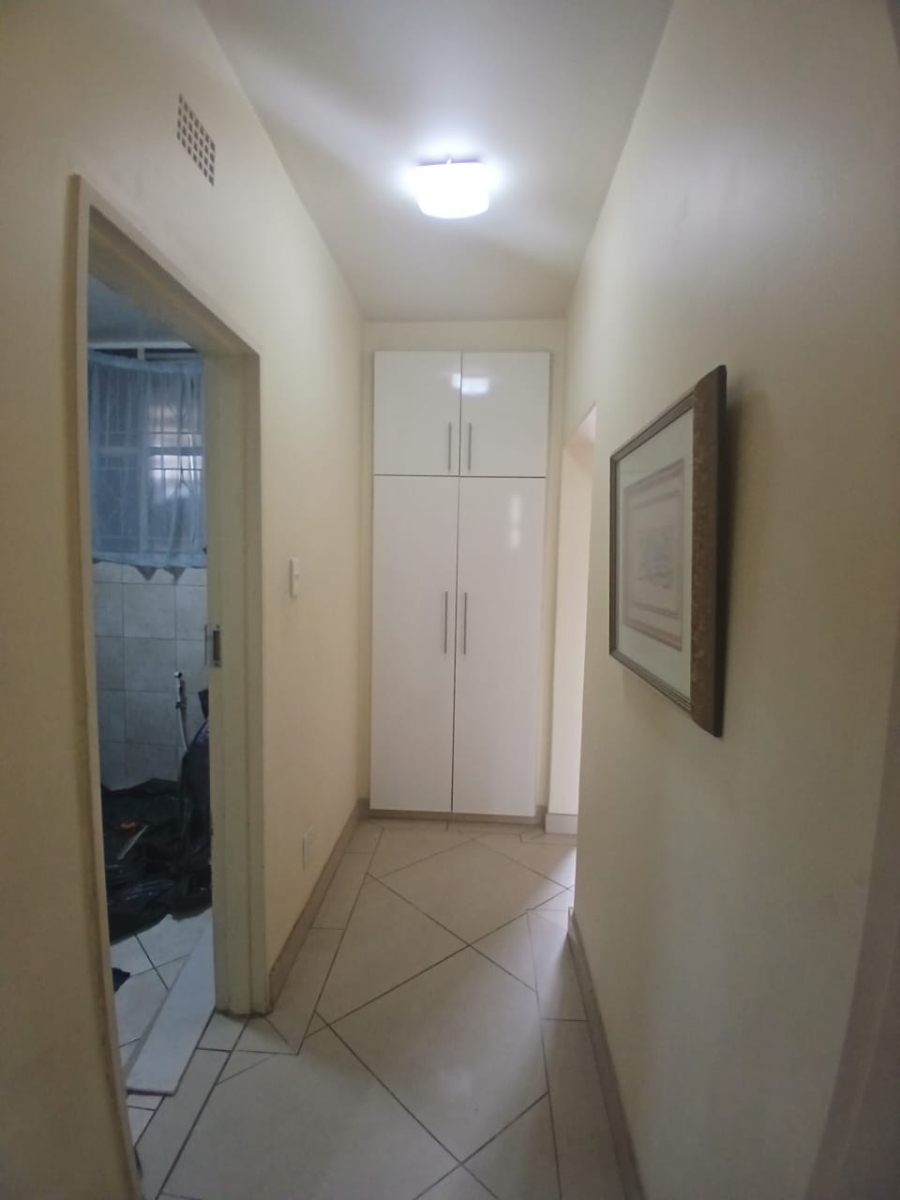 To Let 1 Bedroom Property for Rent in Parktown Gauteng