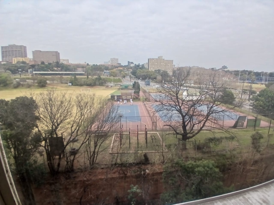 To Let 1 Bedroom Property for Rent in Parktown Gauteng