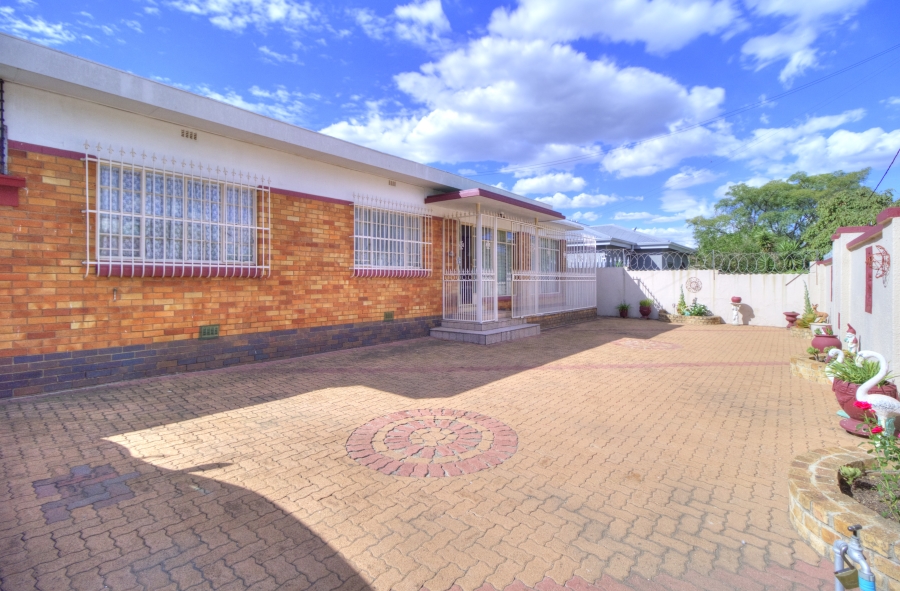 3 Bedroom Property for Sale in Malvern East Gauteng