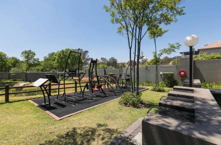 To Let 3 Bedroom Property for Rent in Lonehill Gauteng