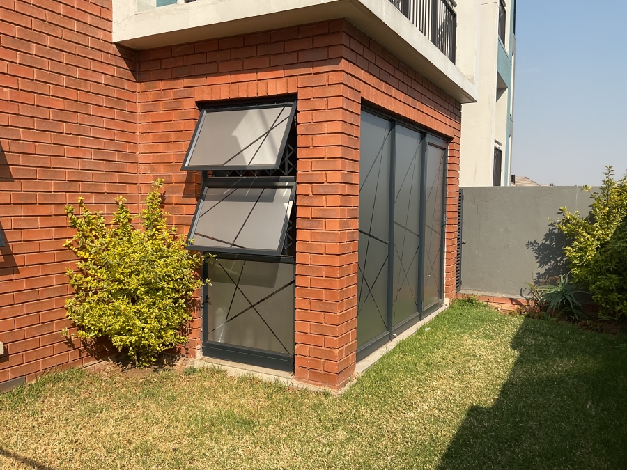 2 Bedroom Property for Sale in Amberfield Gauteng