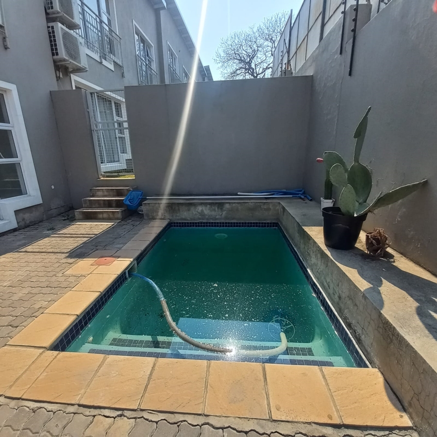 To Let 3 Bedroom Property for Rent in Bryanston Gauteng