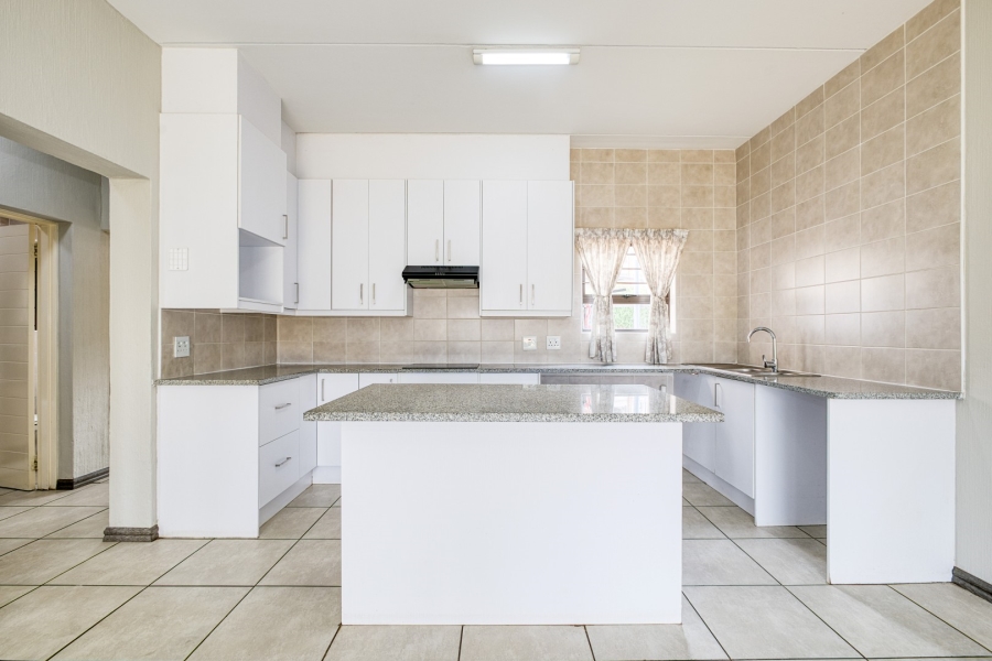 2 Bedroom Property for Sale in Victory Park Gauteng