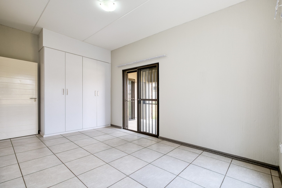 2 Bedroom Property for Sale in Victory Park Gauteng