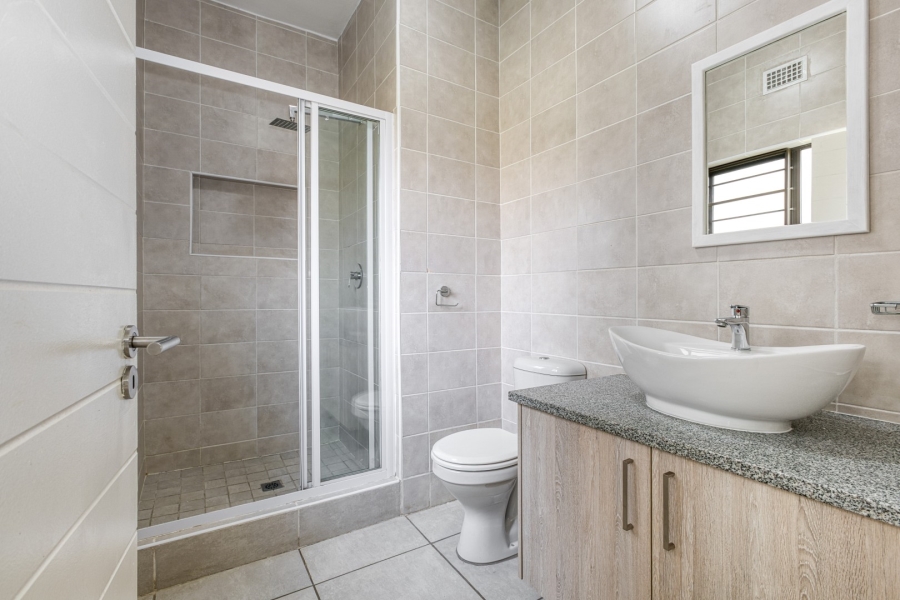 2 Bedroom Property for Sale in Victory Park Gauteng