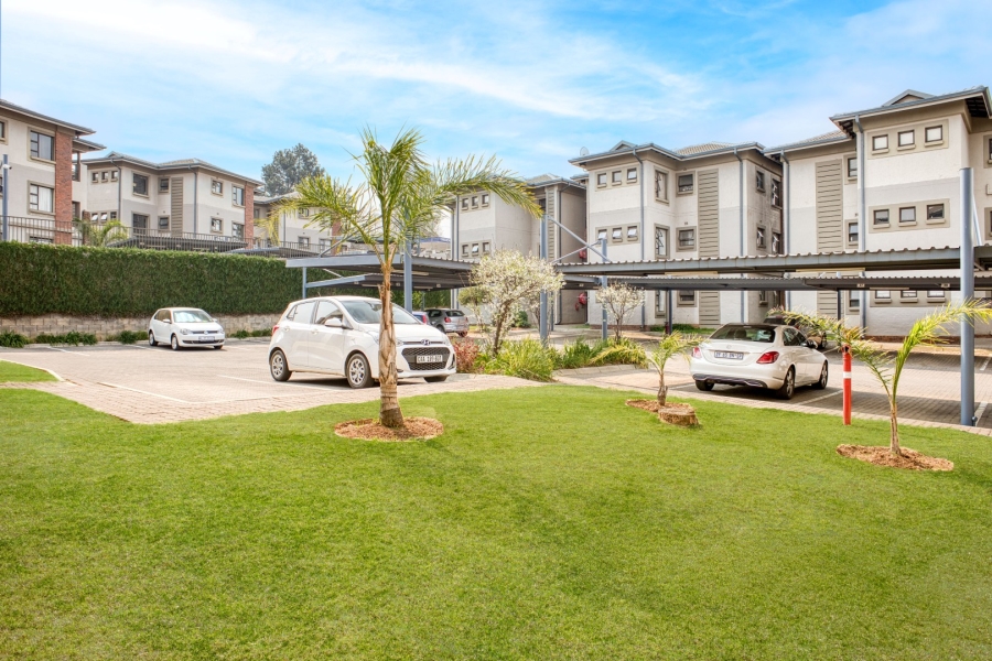 2 Bedroom Property for Sale in Victory Park Gauteng