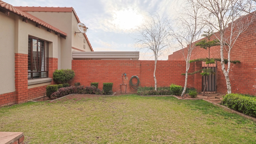 2 Bedroom Property for Sale in Rietvlei Ridge Country Estate Gauteng