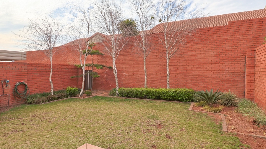 2 Bedroom Property for Sale in Rietvlei Ridge Country Estate Gauteng