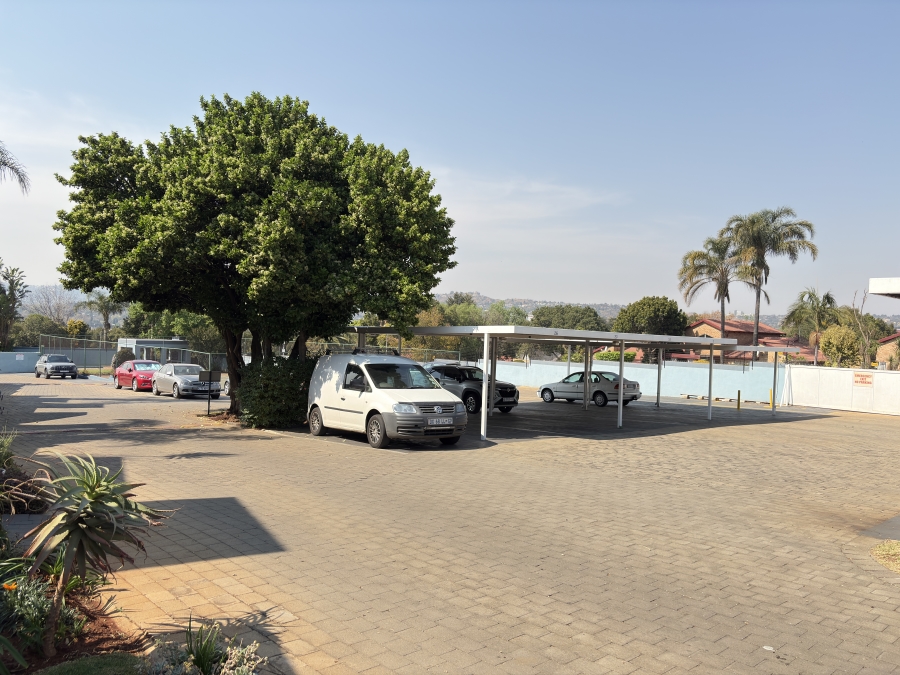 2 Bedroom Property for Sale in Weltevreden Park Gauteng