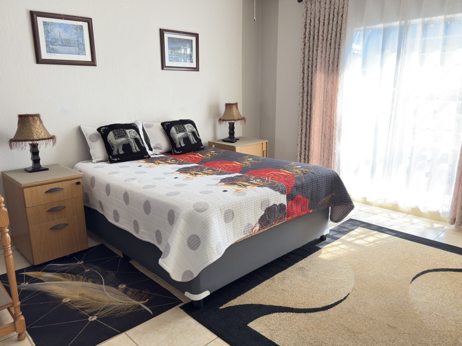 2 Bedroom Property for Sale in Weltevreden Park Gauteng
